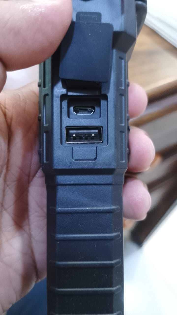 High-power Led Torch Light Rechargeable Flashlight And Multifunctional Tactical Hammer & Power Bank To Charge The Phone With Box (random Color)